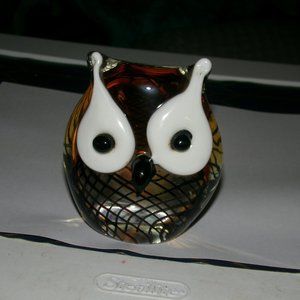 heavy blown glass owl figure or paper weight.